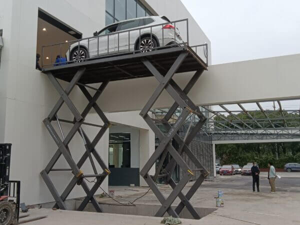 Custom In-Ground Hydraulic Scissor Car Lift Platform for Garage and Building Access - Image 2
