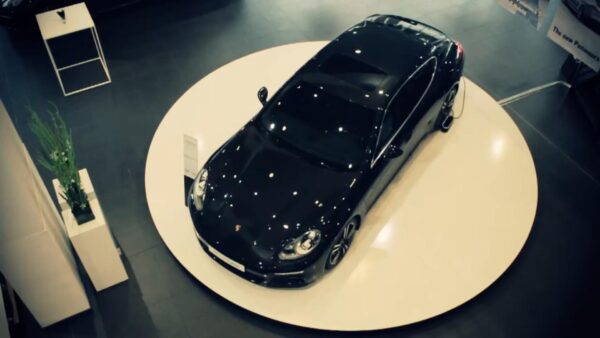 360-Degree Rotating Car Display Turntable Stage for Showroom Use - صورة 360-Degree Rotating Car Display Turntable Stage for Showroom Use - صورة 12